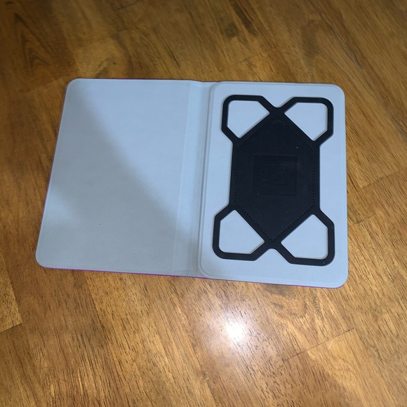 Edge purple iPod case - Picture 2 of 2